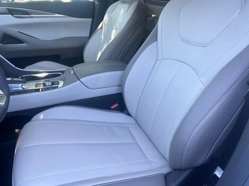 Certified 2026 INFINITI QX60 Luxe w/ Cargo Package AWD/4WD image 9