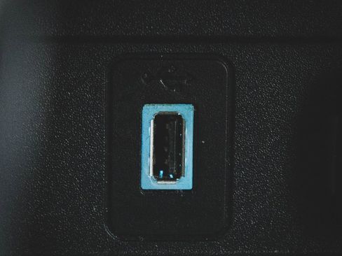 Used 2017 Ford Escape Titanium image 11