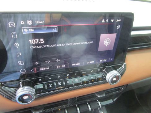 Used 2025 GMC Canyon AT4 w/ Technology Plus Package image 36