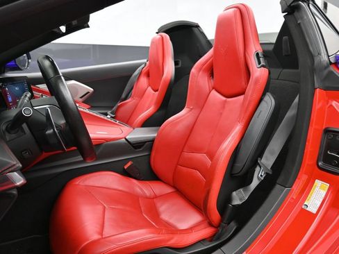 Used 2021 Chevrolet Corvette Stingray Preferred Conv w/ Z51 Performance Package RWD image 12