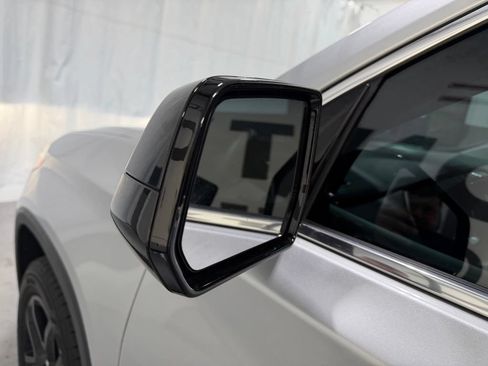 Used 2020 Chevrolet Traverse LS FWD image 9