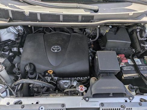 Used 2019 Toyota Sienna Limited Premium AWD/4WD image 24