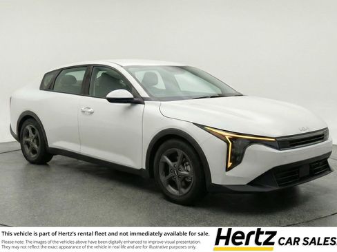 Used 2025 Kia K4 FWD image 1