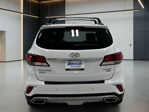 Used 2018 Hyundai Santa Fe Limited FWD image 5