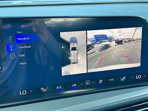 New 2026 Chevrolet Traverse LT w/ Driver Confidence Package image 9