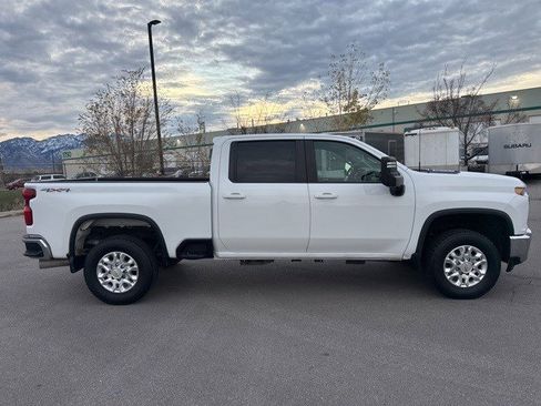 Used 2022 Chevrolet Silverado 2500 LT w/ Fleet Comfort Package image 2