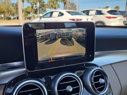 Used 2018 Mercedes-Benz C 300 Sedan image 23