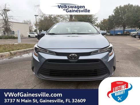 Used 2024 Toyota Corolla LE image 2