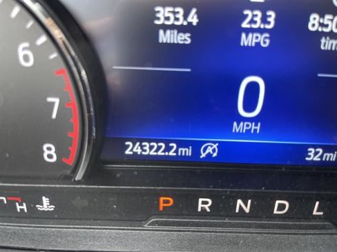 Used 2023 Ford Explorer Limited w/ Equipment Group 301A AWD/4WD image 9