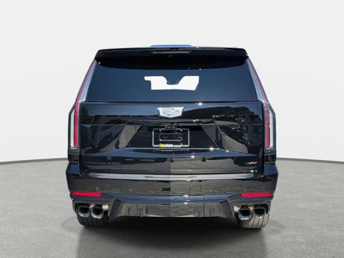 Used 2026 Cadillac Escalade V w/ LPO, ONYX Package AWD/4WD image 4