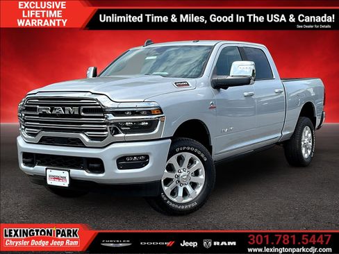New 2026 RAM 2500 Laramie AWD/4WD image 2