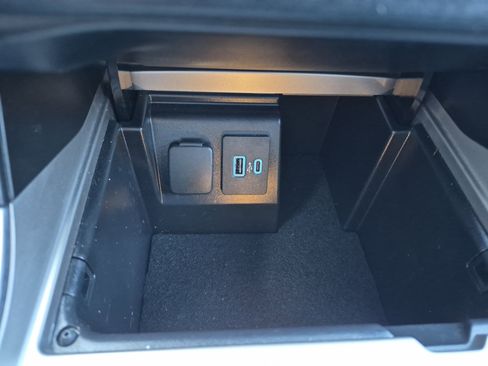 Certified 2023 Ford Explorer XLT w/ Equipment Group 202A image 31