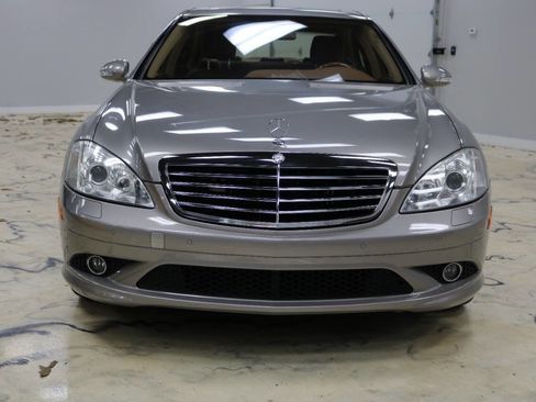 Used 2009 Mercedes-Benz S 550 image 6