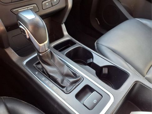 Used 2019 Ford Escape SEL FWD image 17