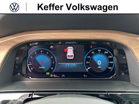 New 2026 Volkswagen Atlas SE FWD image 19