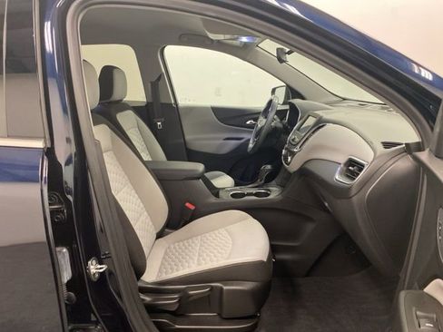 Used 2020 Chevrolet Equinox LT w/ Driver Convenience Package image 21