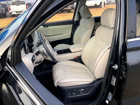 Used 2025 Hyundai Palisade Calligraphy image 7