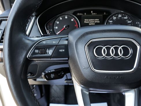 Used 2024 Audi Q5 2.0T Premium AWD/4WD image 19