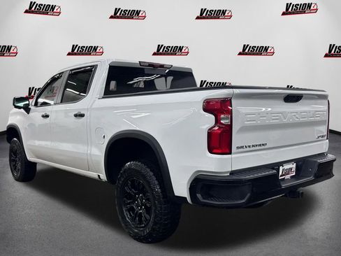Used 2024 Chevrolet Silverado 1500 ZR2 w/ Technology Package image 7