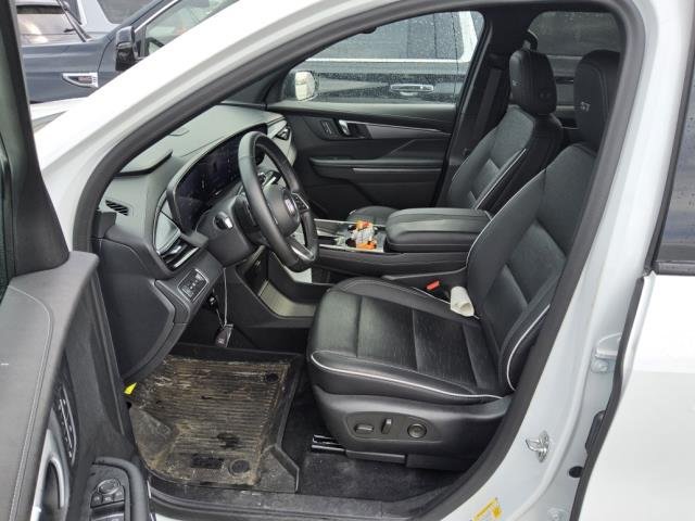 Used 2025 Buick Enclave Sport Touring w/ Power Package FWD image 5