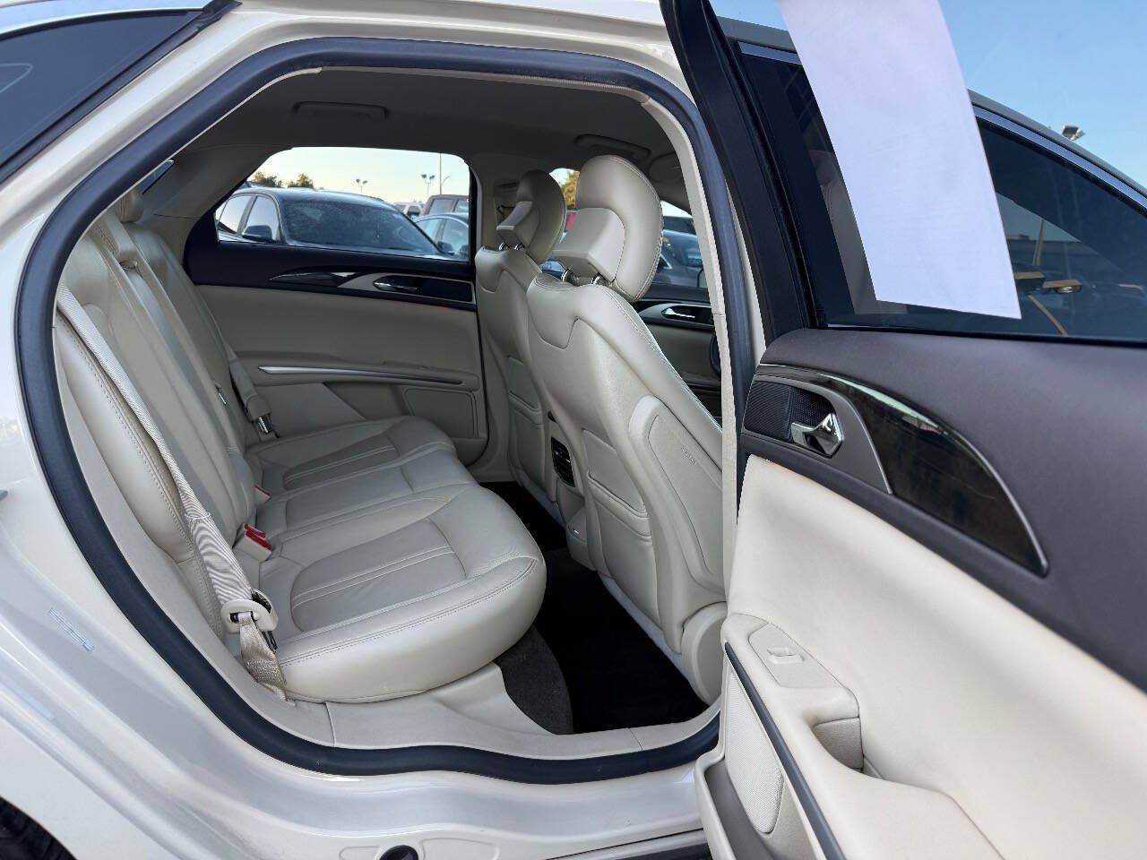 Used 2014 Lincoln MKZ w/ Equipment Group 102A Reserve FWD image 13
