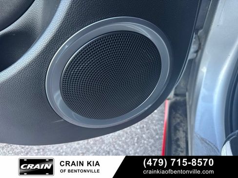 Used 2019 Kia Soul ! FWD image 14