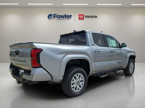 New 2026 Toyota Tacoma SR5 AWD/4WD image 7