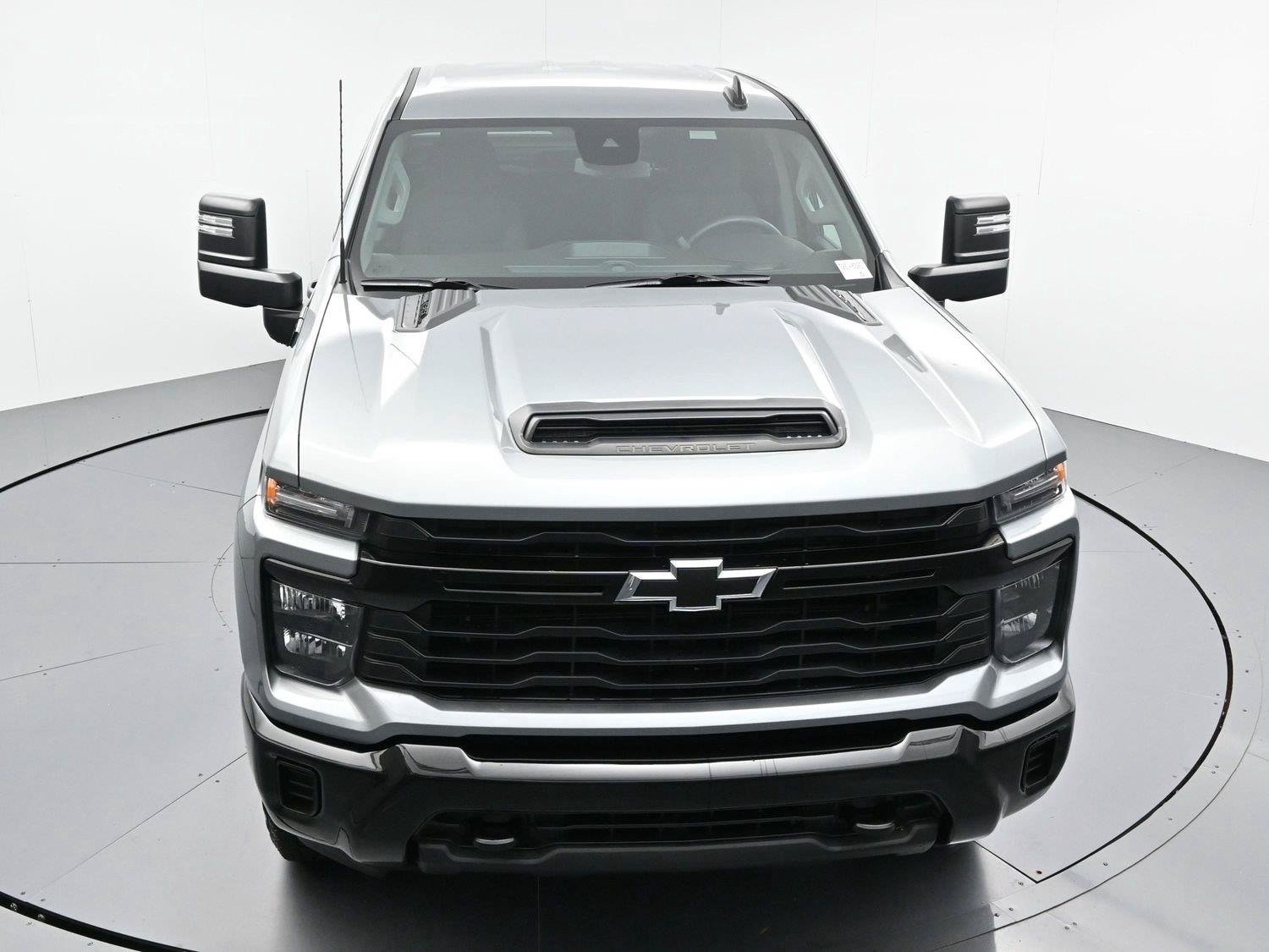 Used 2025 Chevrolet Silverado 2500 Custom w/ Custom Convenience Package AWD/4WD image 36