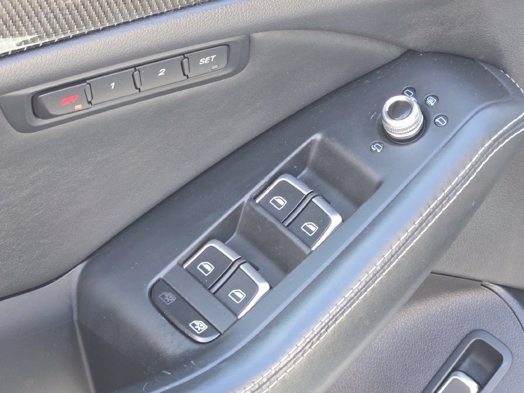 Used 2014 Audi SQ5 Prestige w/ Prestige Package AWD/4WD image 29