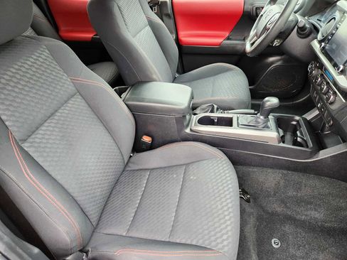 Used 2023 Toyota Tacoma SR5 AWD/4WD image 14