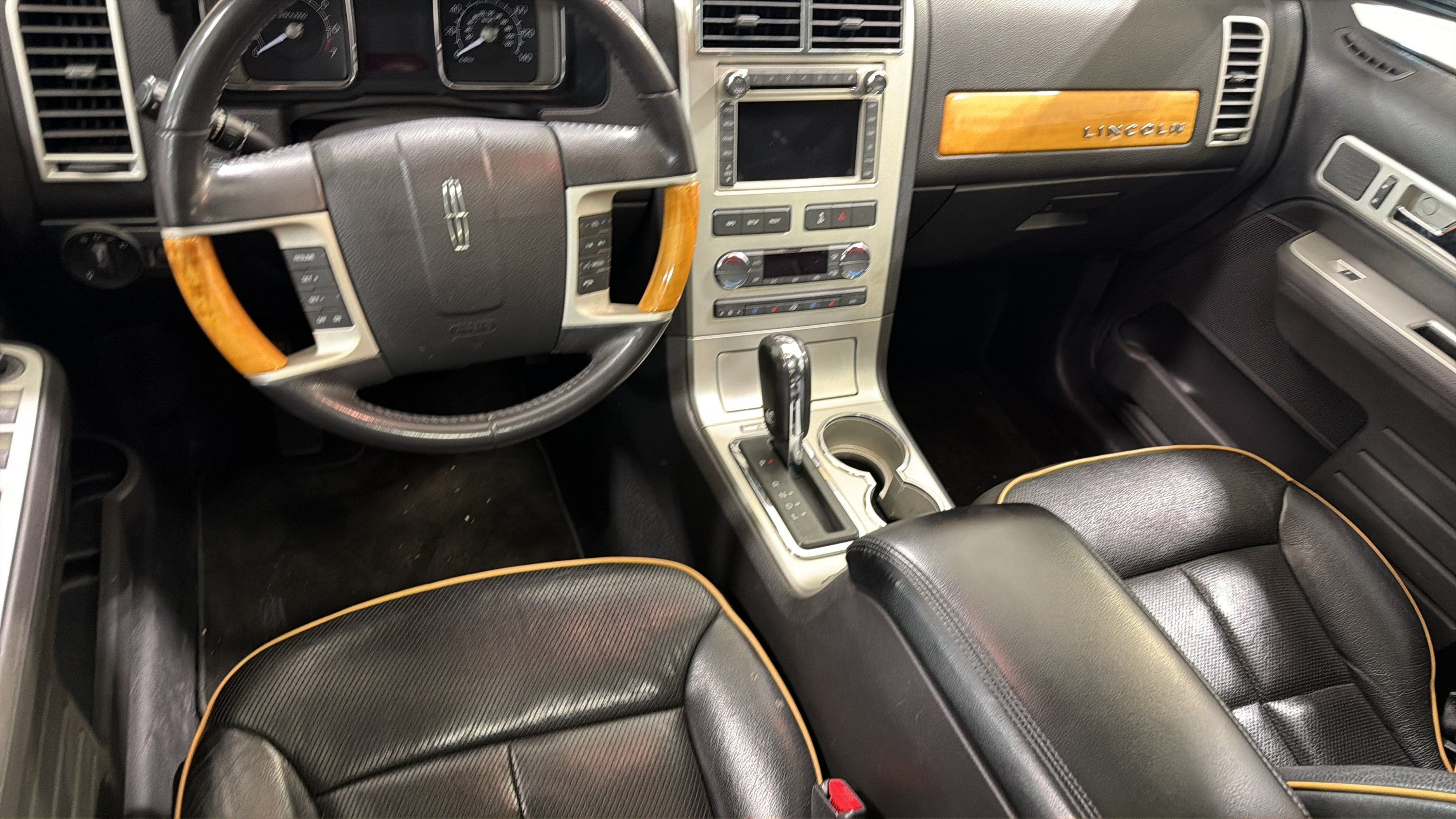 Used 2010 Lincoln MKX 2WD image 20