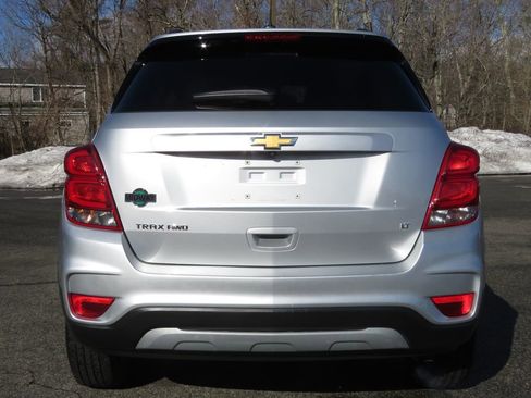 Used 2017 Chevrolet Trax LT w/ LT Convenience Package image 6