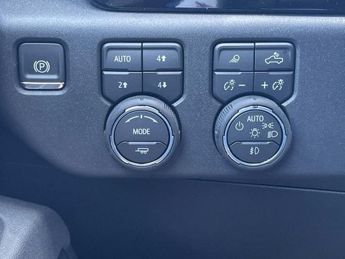 New 2026 Chevrolet Silverado 1500 LT Trail Boss w/ LT Trail Boss Premium Package AWD/4WD image 31