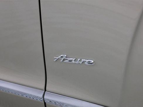 New 2026 Bentley Flying Spur Plug-In Hybrid image 16