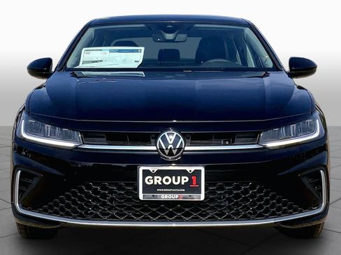 New 2026 Volkswagen Jetta SE FWD image 3