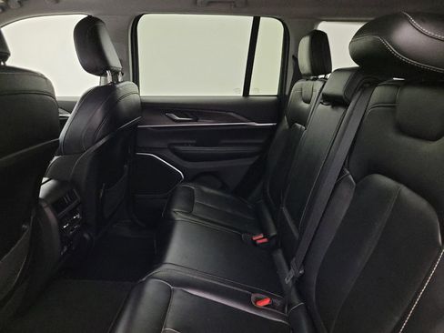 Used 2022 Jeep Grand Cherokee Limited RWD image 18
