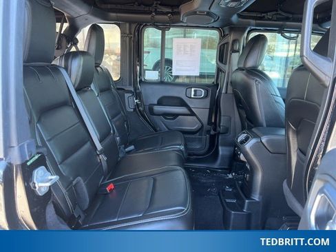 Used 2021 Jeep Wrangler Unlimited Sahara w/ LED Lighting Group image 19