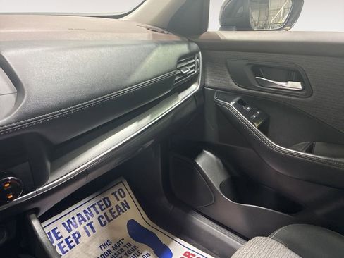 Used 2023 Nissan Rogue SV image 20