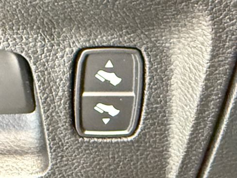 Certified 2022 RAM 1500 Big Horn AWD/4WD image 22