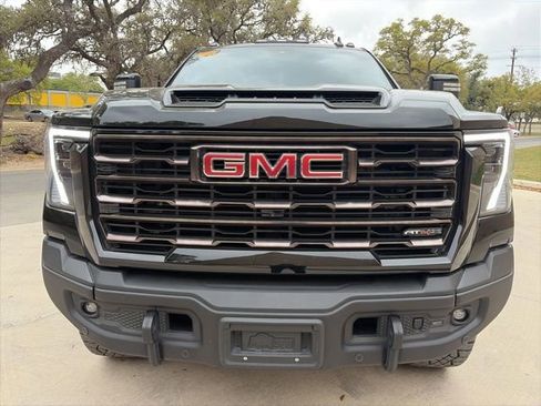 Used 2025 GMC Sierra 2500 AT4X w/ AT4X AEV Edition image 6