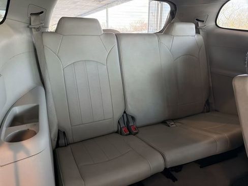 Used 2017 Buick Enclave Leather image 17