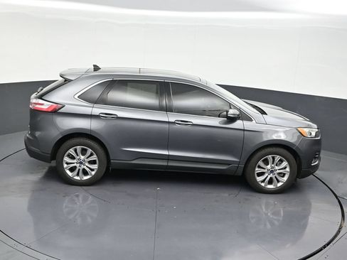 Used 2021 Ford Edge Titanium AWD/4WD image 18