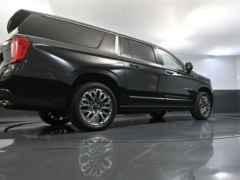 Used 2023 GMC Yukon XL Denali Ultimate AWD/4WD image 67