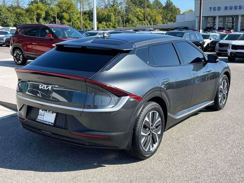 Used 2024 Kia EV6 Light image 29