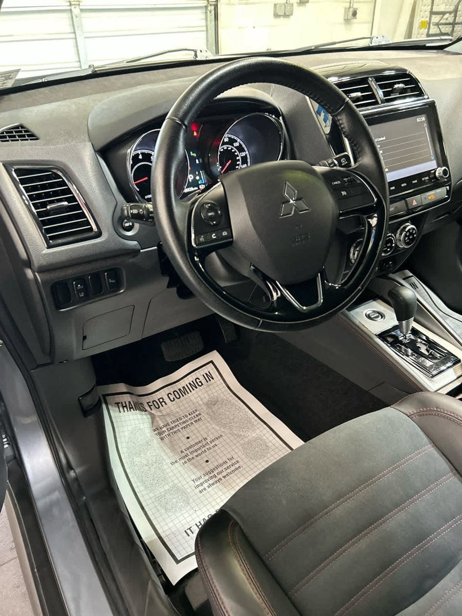 Used 2024 Mitsubishi Outlander Sport SE AWD/4WD image 9
