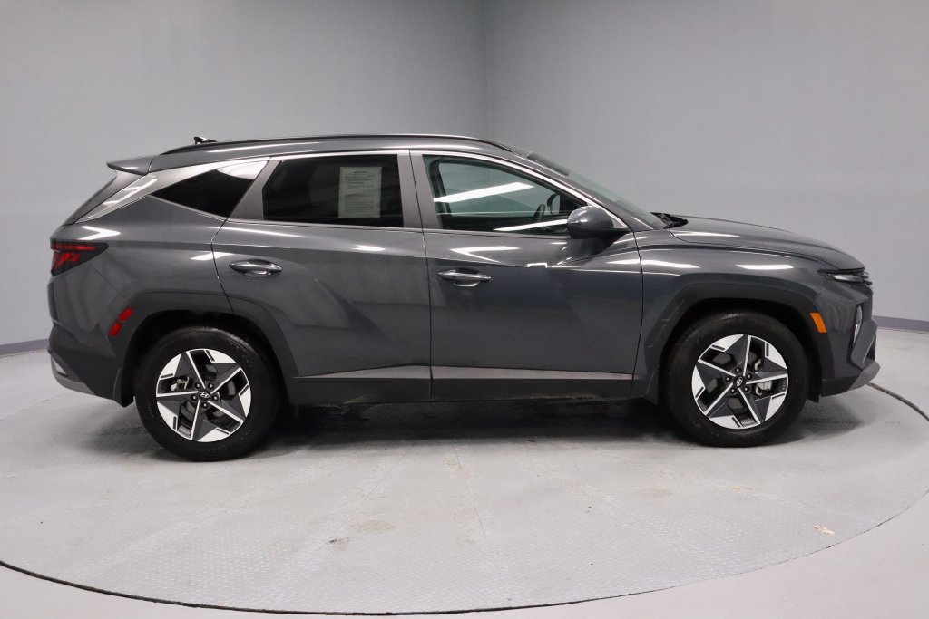 Used 2026 Hyundai Tucson SEL FWD image 12
