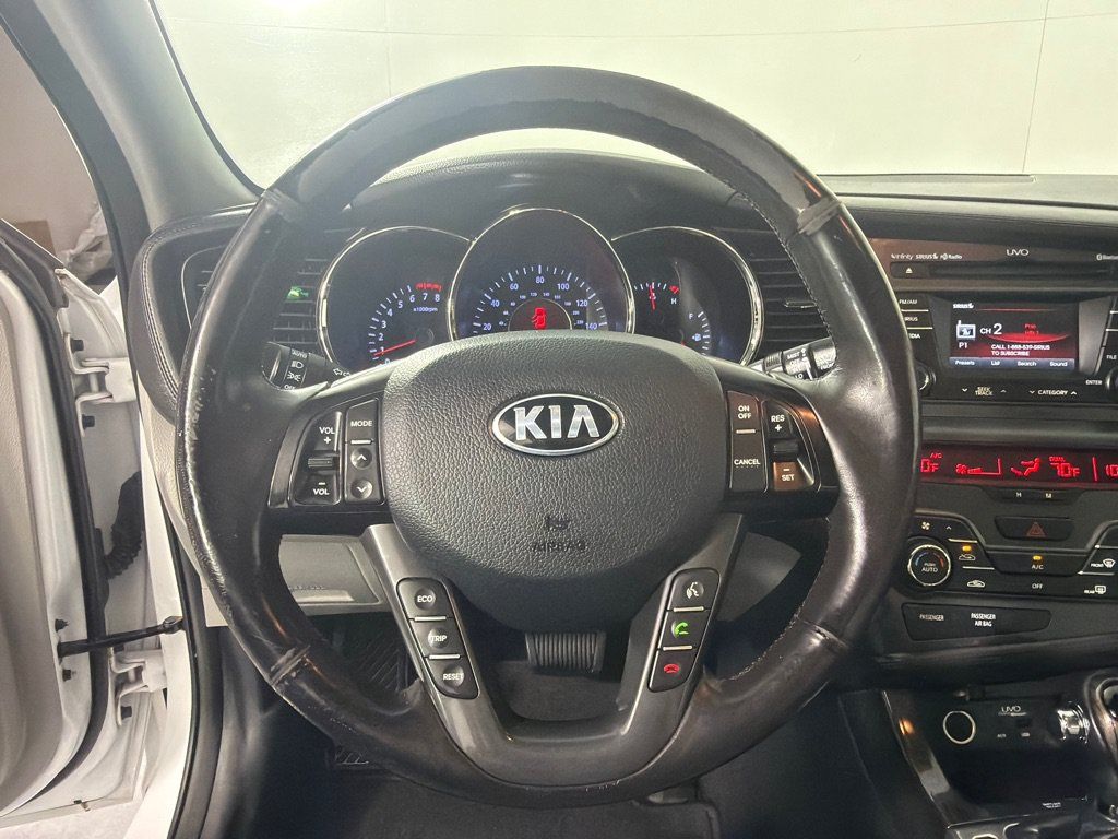 Used 2013 Kia Optima EX w/ Premium Pkg FWD image 15