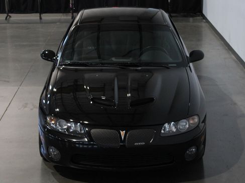 Used 2005 Pontiac GTO RWD image 13