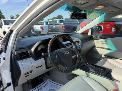 Used 2011 Lexus RX 350 2WD w/ Premium Pkg image 6