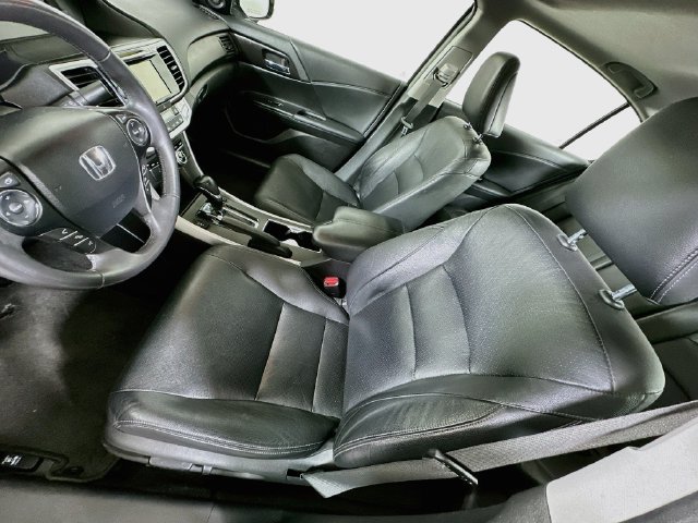 Used 2015 Honda Accord Touring image 26